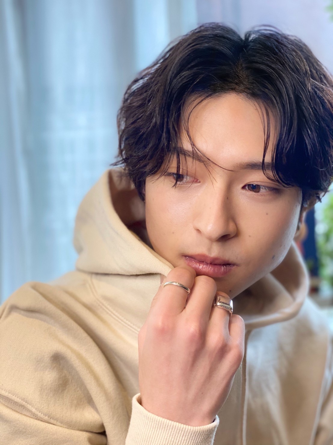 ニュアンスバングがポイントのエアリーパーマ